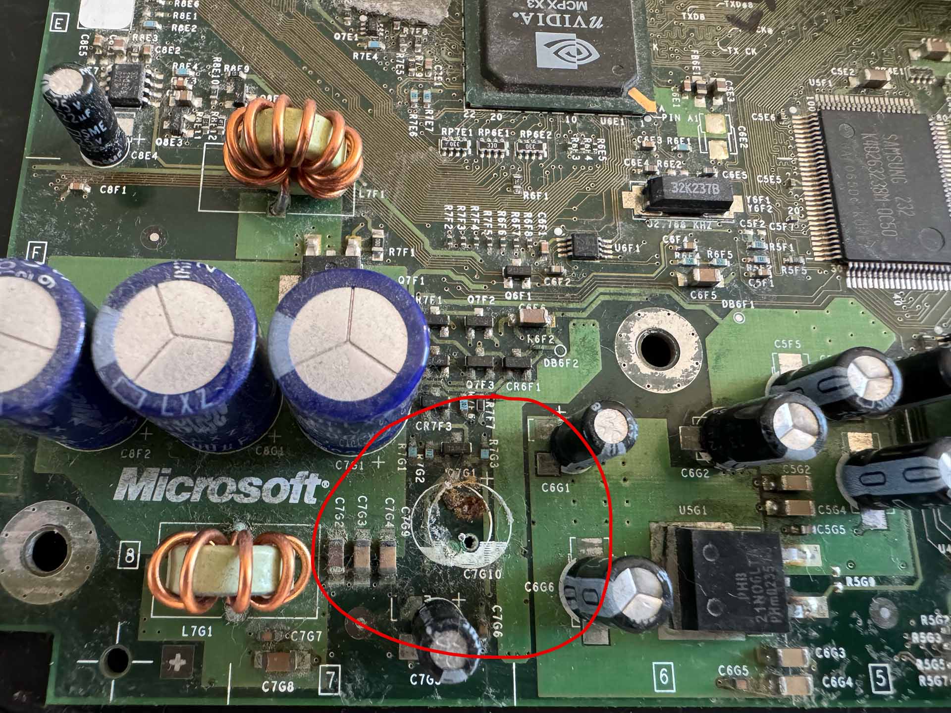 The emplacement of the super-capacitor on the motherboard